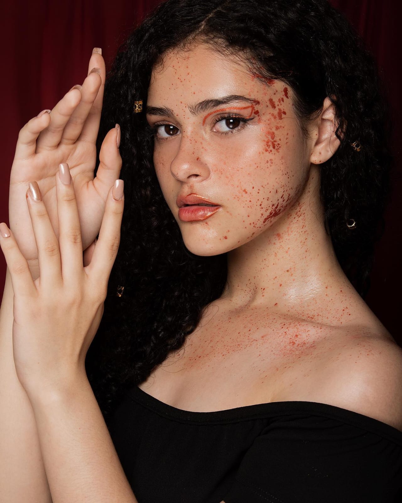 Beauty — pecas rojas